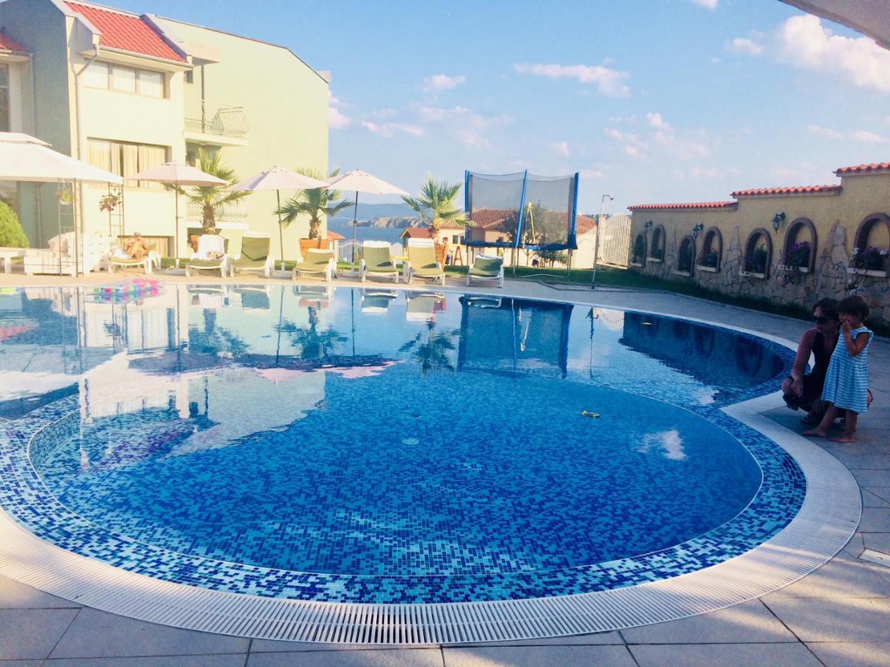 Gardenia Suites Sozopol Exteriör bild